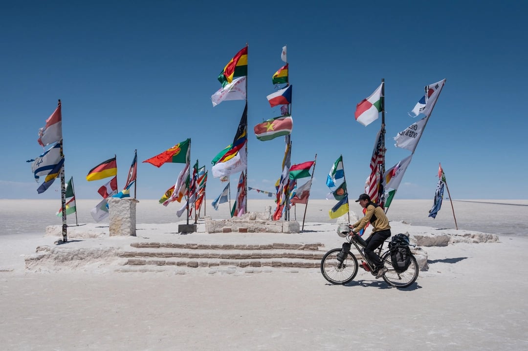 Plaza de las Banderas at the Uyuni salar