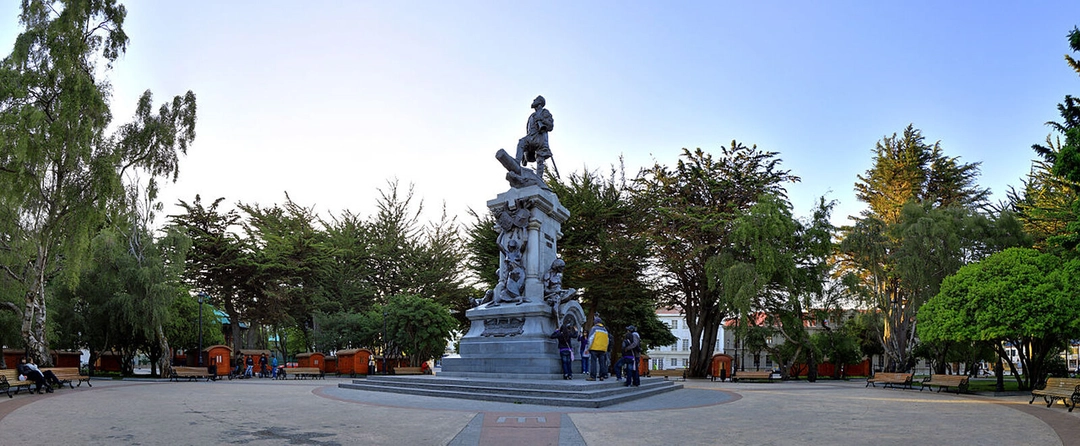 Punta Arenas Statue